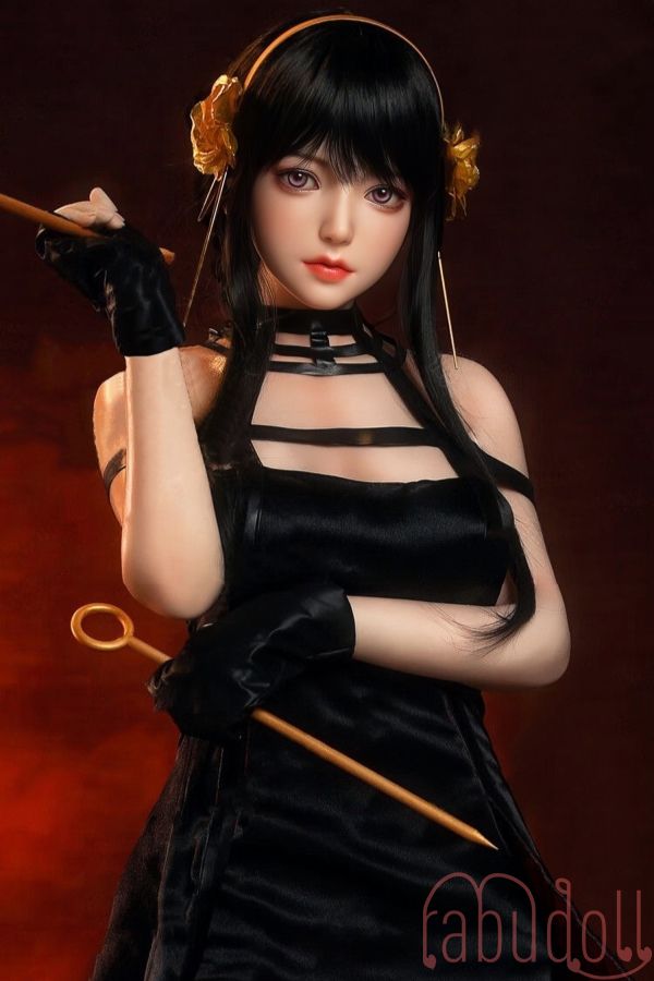 黒髪な女性 アダルト 人形