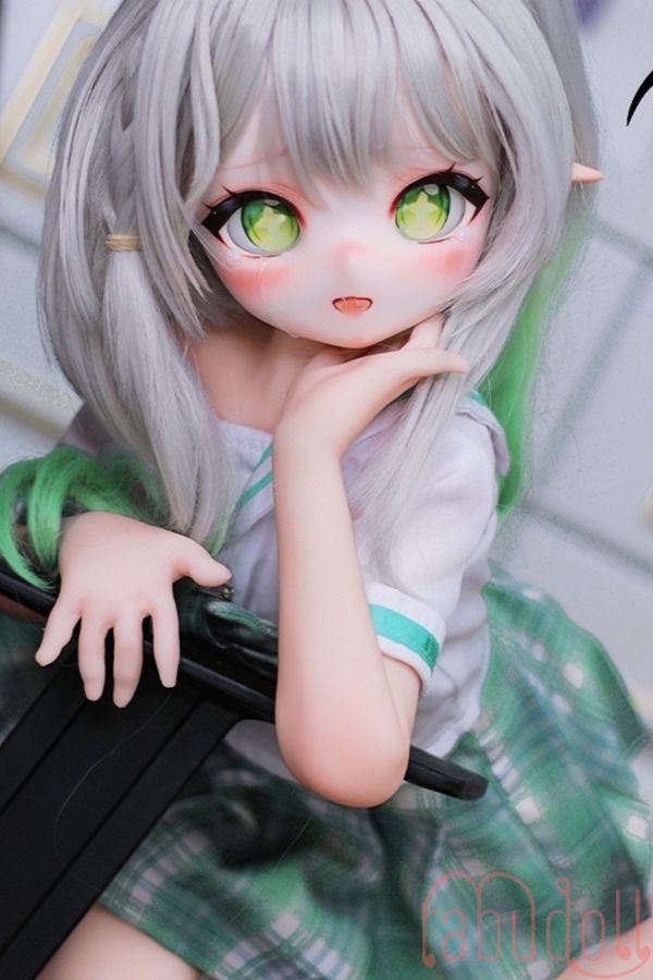 可愛らしく バスト大 セックスドール