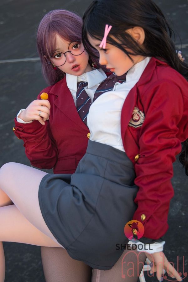  可愛い女性 JK 紫髪 セックス人形