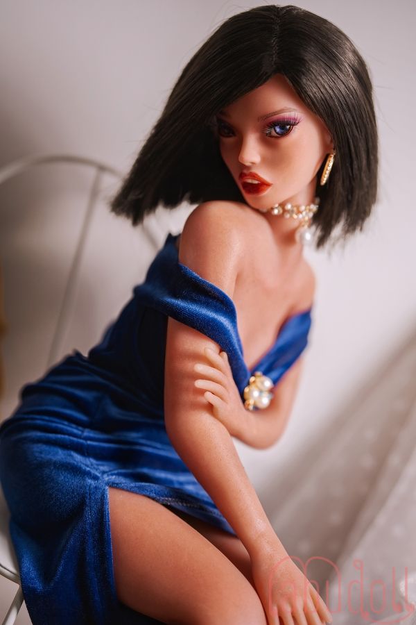 SM2 小柄 小麦肌 セックス人形