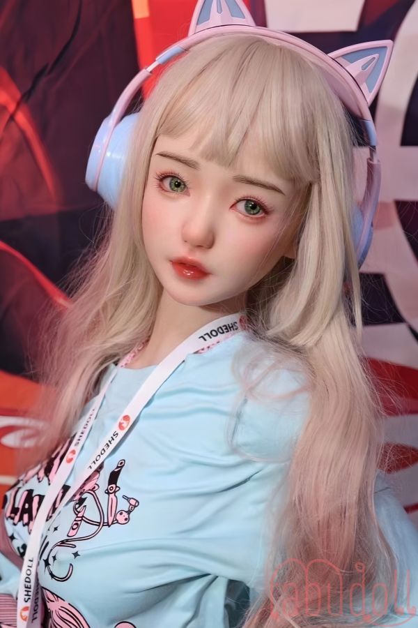 健気な女性 D-cup セックスドール