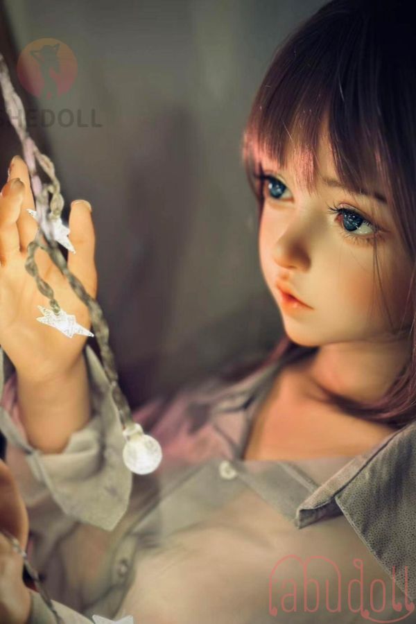 小柄で可憐顔 D-cup セックスドール