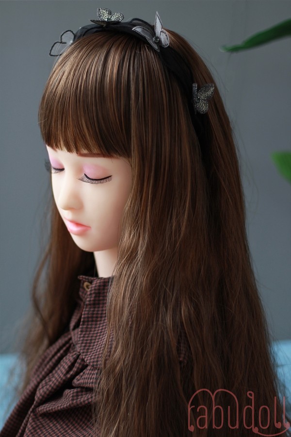 #76 可愛い 微乳 美女 瞑り目 セックス人形