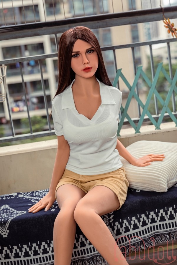 綺麗な細身の体 セックスドール