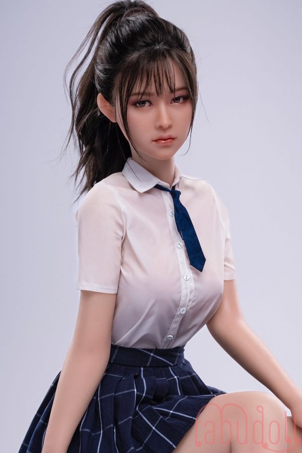 絶妙なサイズ感 バスト中 セックスドール