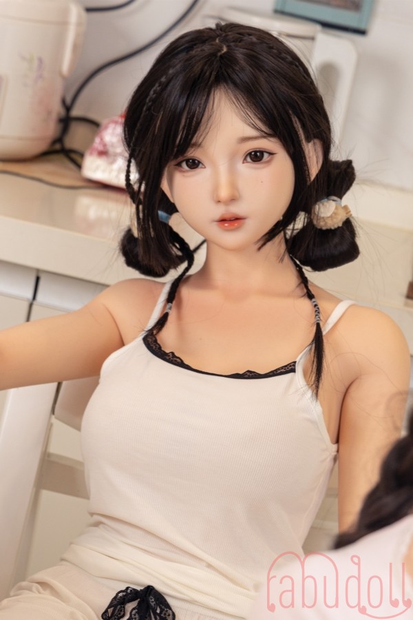 絶妙な巨乳の美しさ D-cup セックスドール