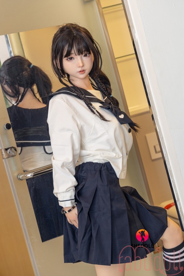 かわいいブルネットの女性 アダルト 人形