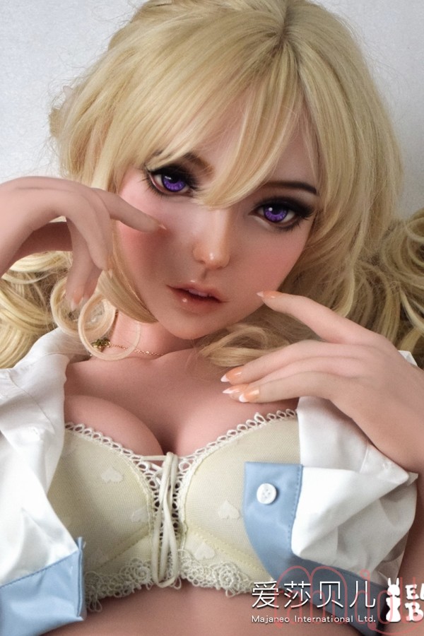 豊満な色白ボディ G-cup セックスドール