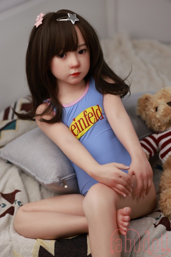 GB06-1 水着 童顔 黒髪 セックス人形
