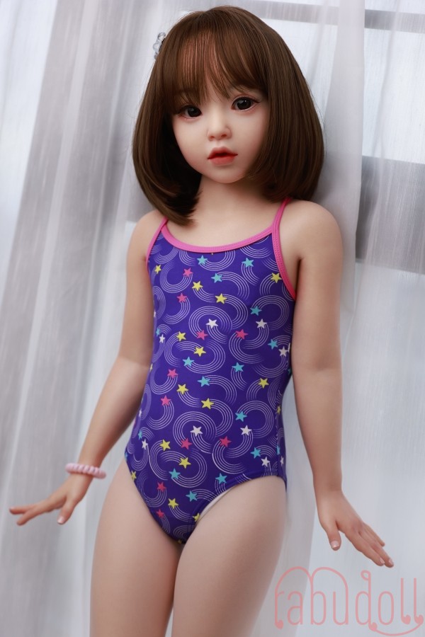 すっきりと可愛らしい見た目 アダルト 人形