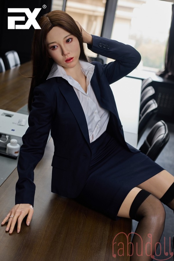 職場での魅力的な美しさ B-Cup セックスドール