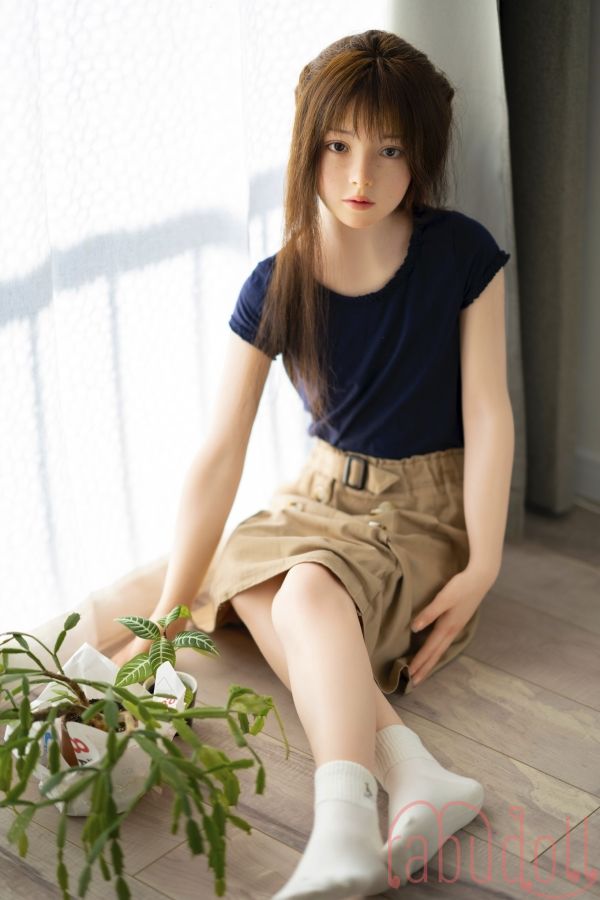 かわいい女性 ドール 等身 大