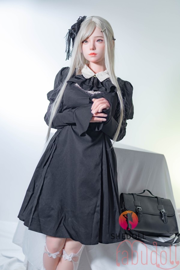 白い肌を持つ美しい美女 等身 大 ダッチワイフ