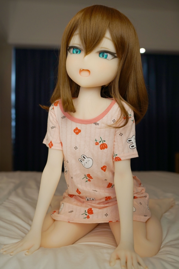  アニメ顔 セックス人形