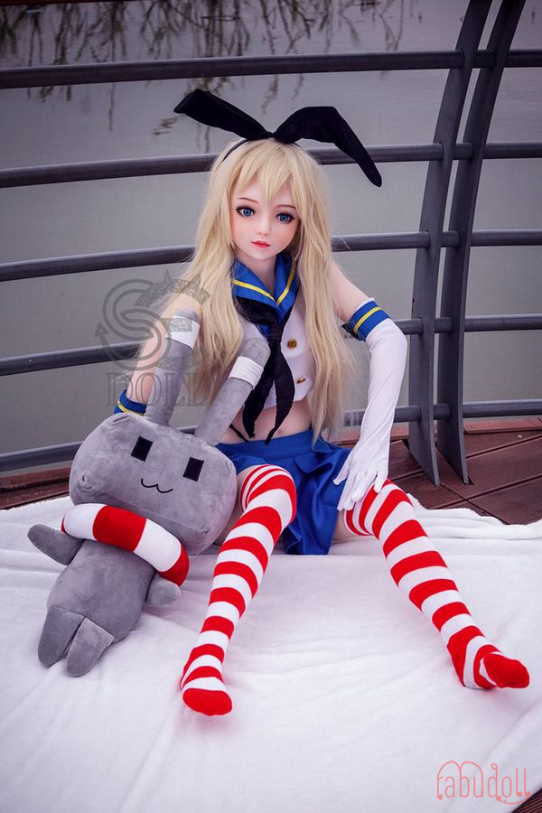 美女 ラブドール 逮捕