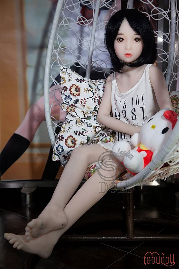 タレスト 人形ラブドール