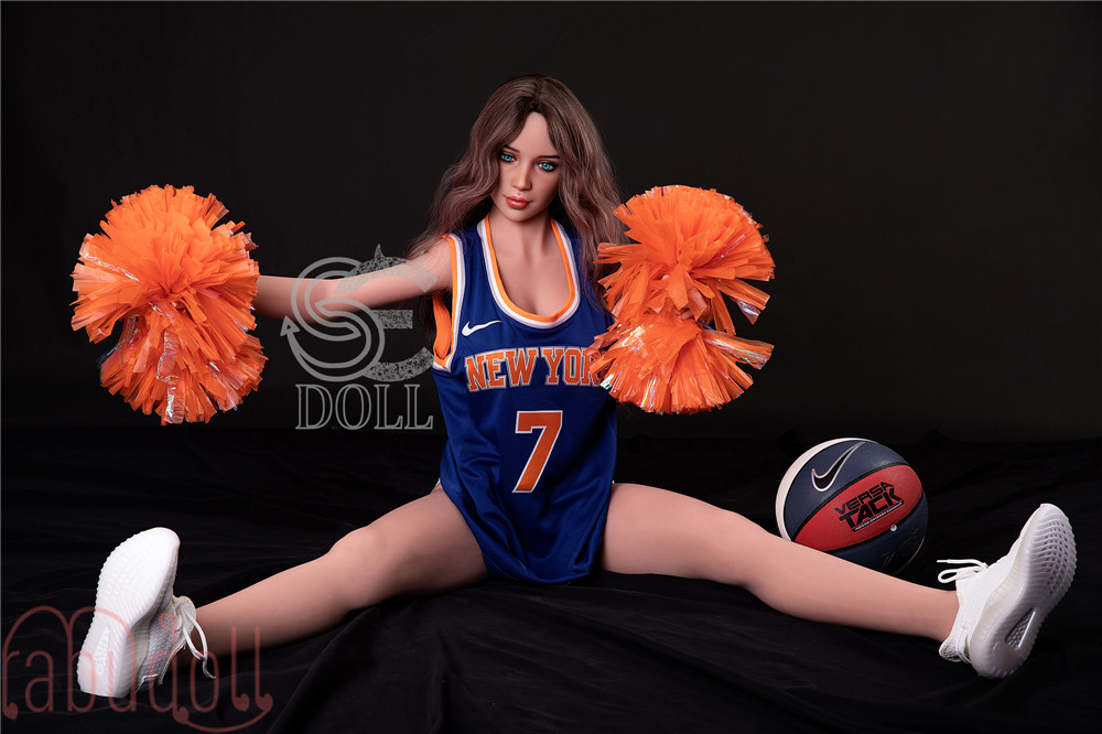 吊られた姿が ダッチワイフ画像