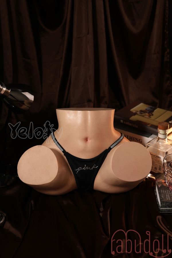 Yeloly Arianaラブドール