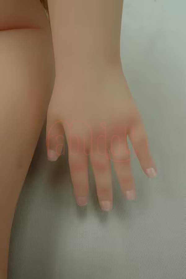 可憐ラブドール